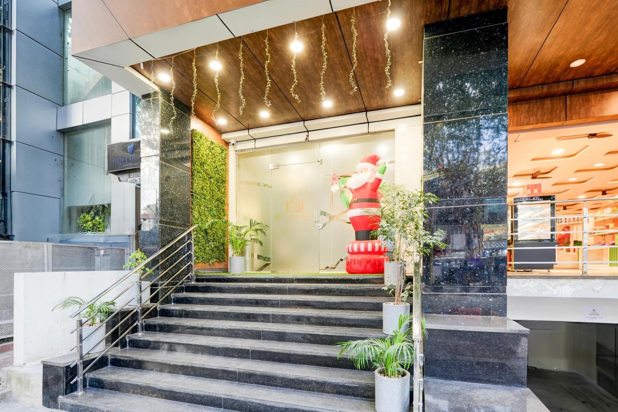 Super Townhouse Oak Aecs Formerly Bangalore Times Εξωτερικό φωτογραφία