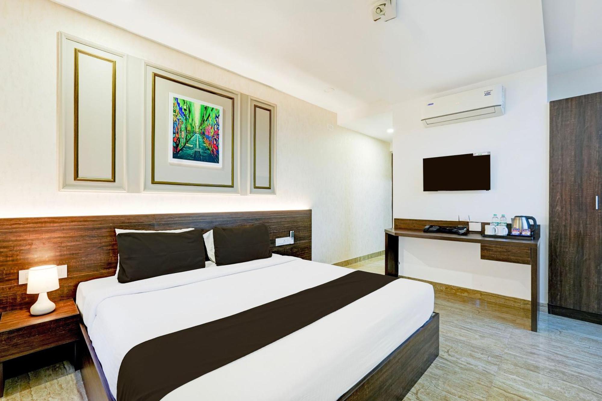 Super Townhouse Oak Aecs Formerly Bangalore Times Εξωτερικό φωτογραφία