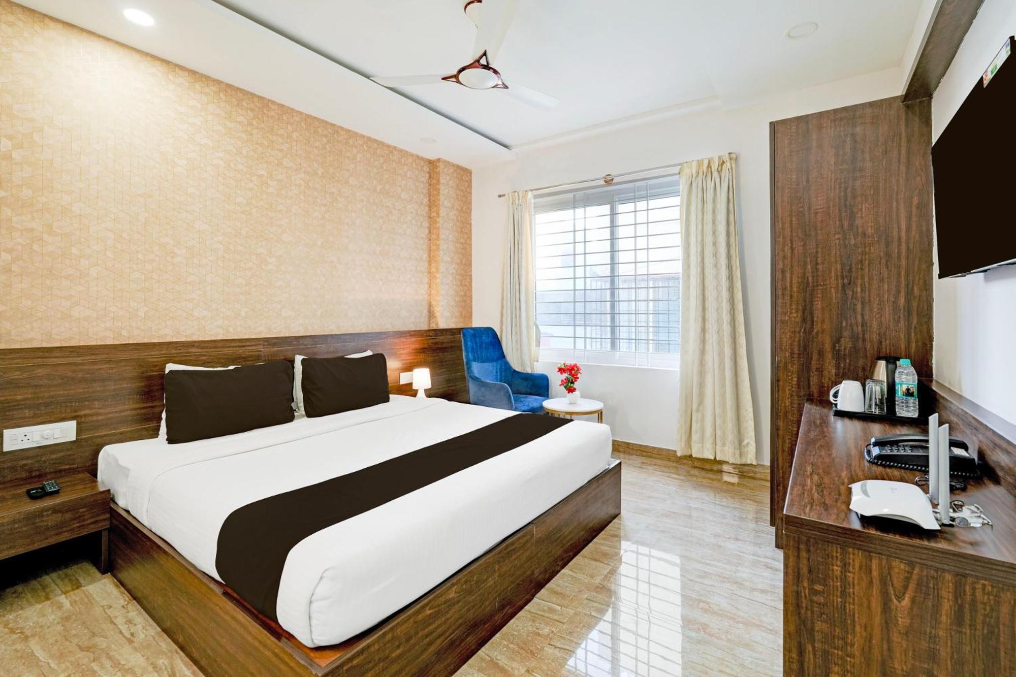 Super Townhouse Oak Aecs Formerly Bangalore Times Εξωτερικό φωτογραφία